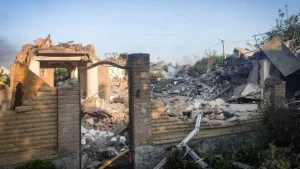 РФ вдарила КАБами по Сумах: загинула жінка та двоє дітей, пошкоджено інфраструктуру