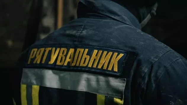 Вибухи у Києві: повідомляють про повторне влучення в офісну будівлю
